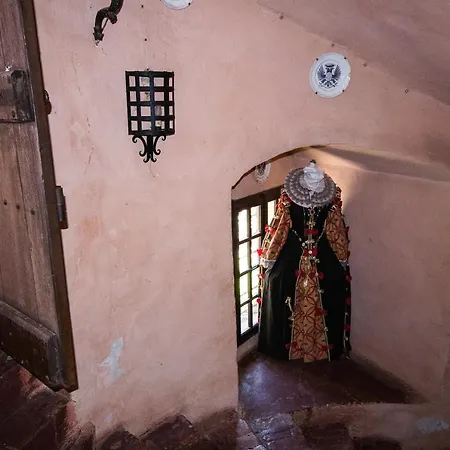 Hotel Castello Di Moncrivello